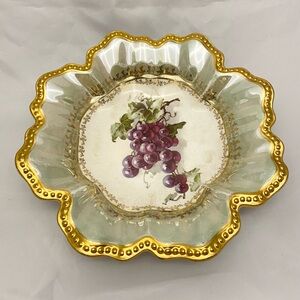 Green Bowl with Grapes, Sebring S.P Company China, Gold Trim, Vintage EUC